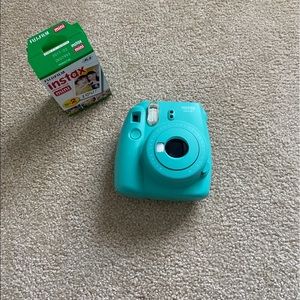 Light Blue Polaroid Mini 8